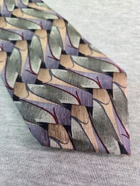 Vtg Jimmy V Tie Mens 90s Purple Silk Woven Geometric Abstract V Foundation USA